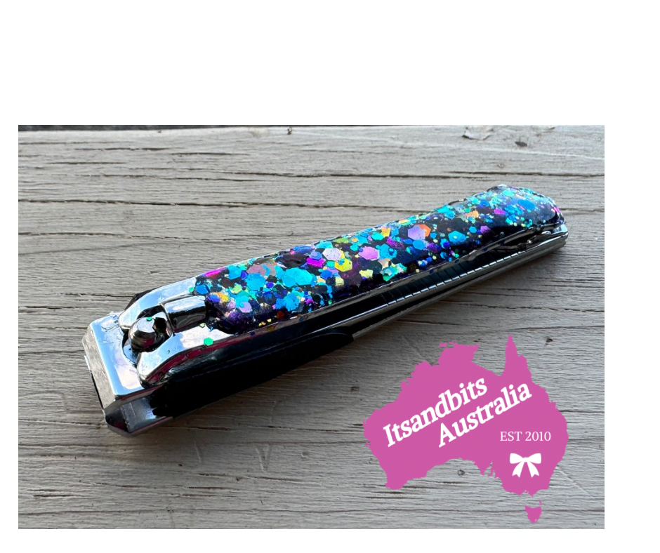 Glitter Resin Large size nail clippers.