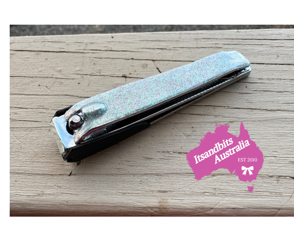 Glitter Resin Large size nail clippers.